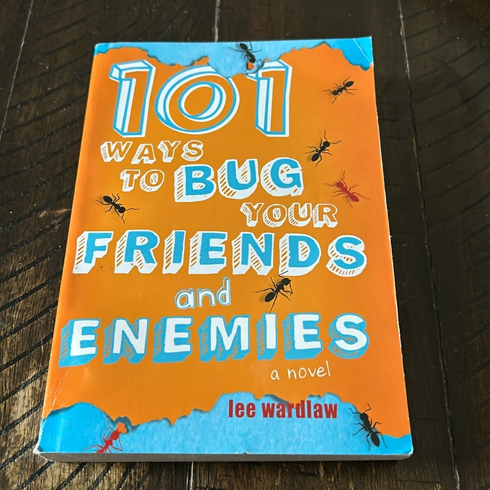 💙3/$15🆕101 Ways to Bug Your Friends and Enemies by Lee Wardlaw